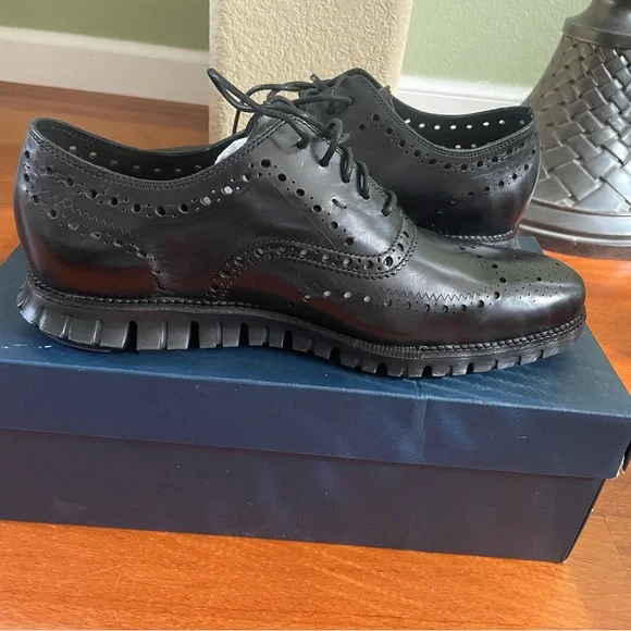 BRAND NEW MENS COLEHAAN zerogrand wingtip Oxfords